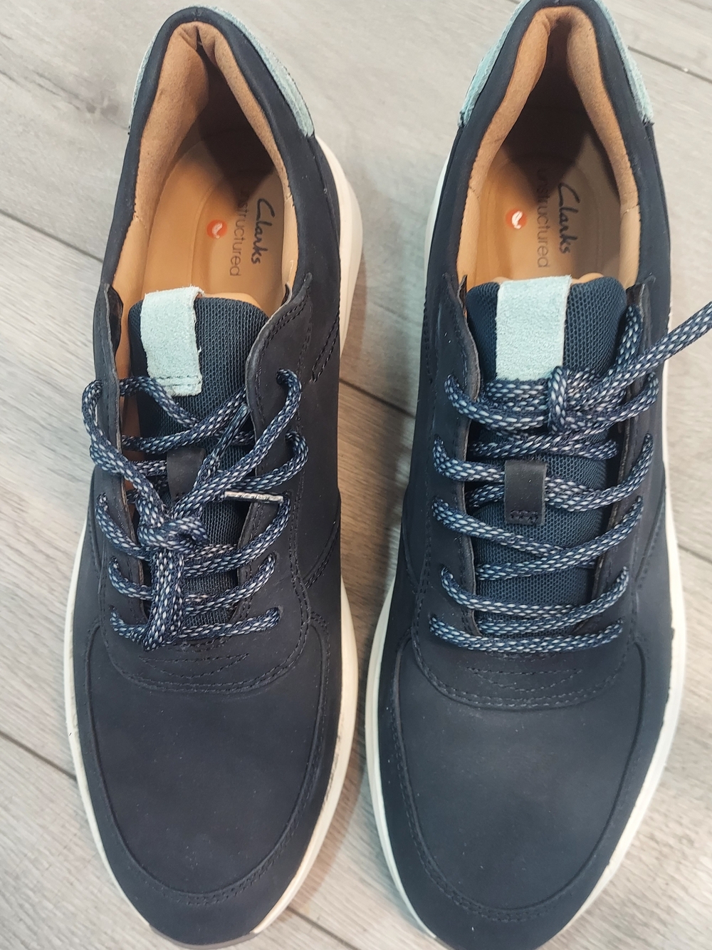 Clarks Men’s Navy Casual Lace-Up Sneakers